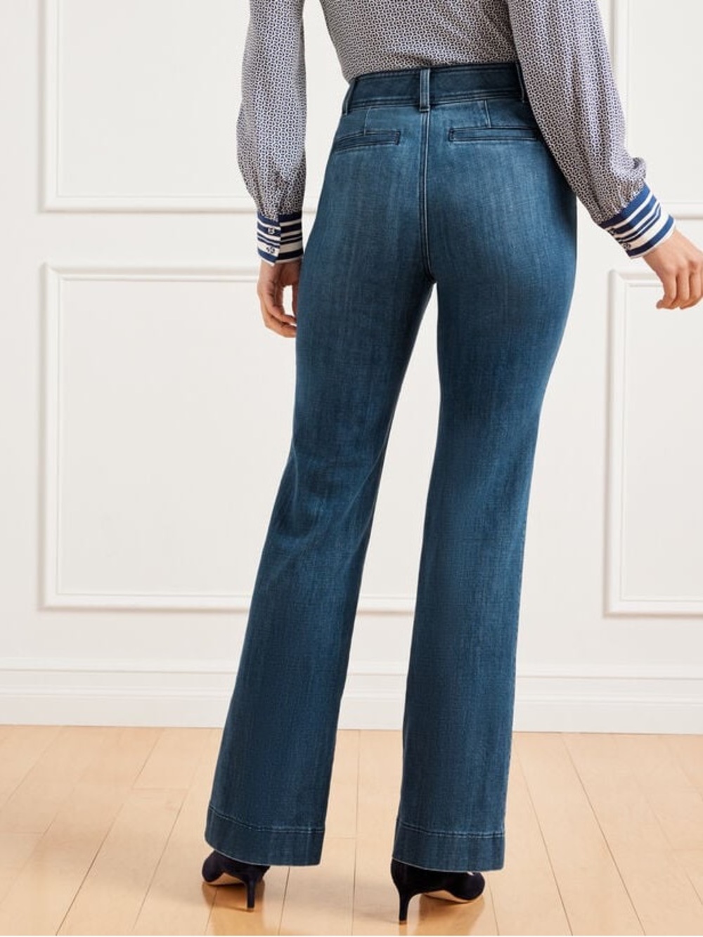 Talbots Flare Leg Pintuck Jeans- Lapis Wash Size 16 - Picture 2 of 11